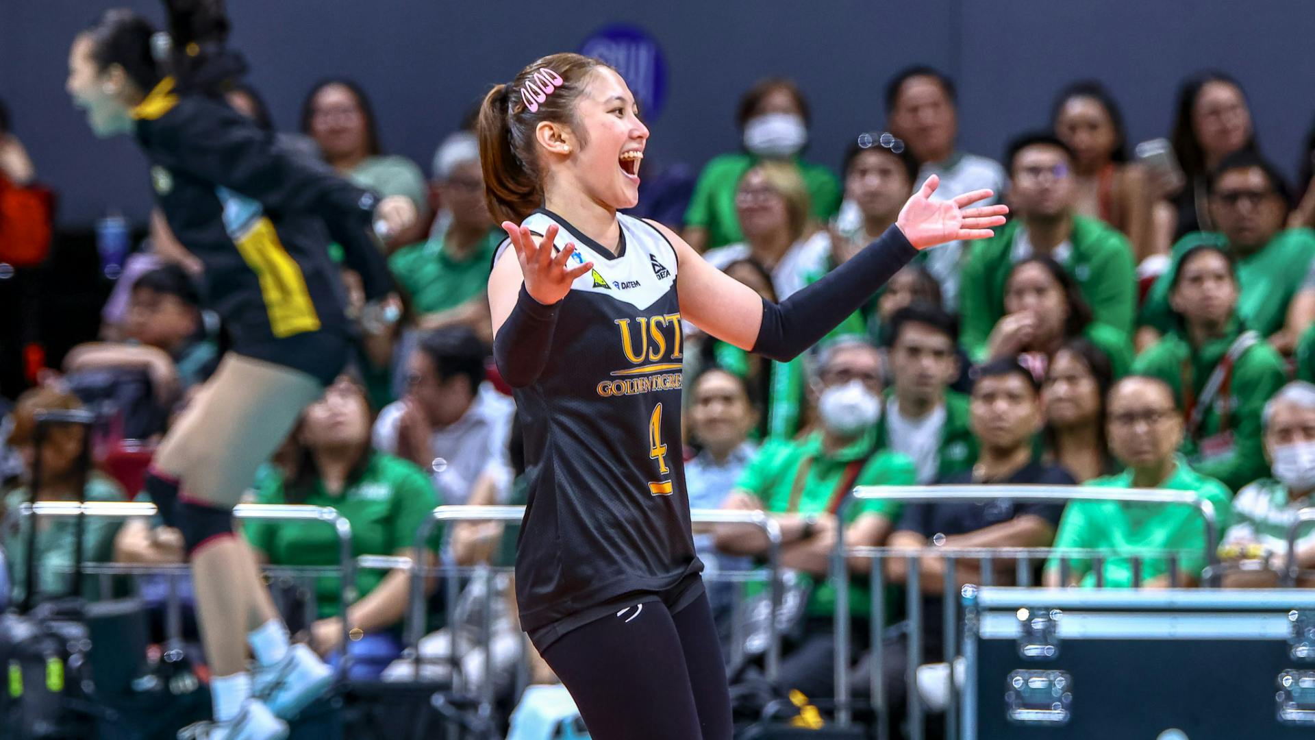 UAAP: UST sends strong statement with five-set conquest of champion La Salle